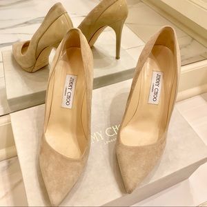 Jimmy Choo Suede/patent pump